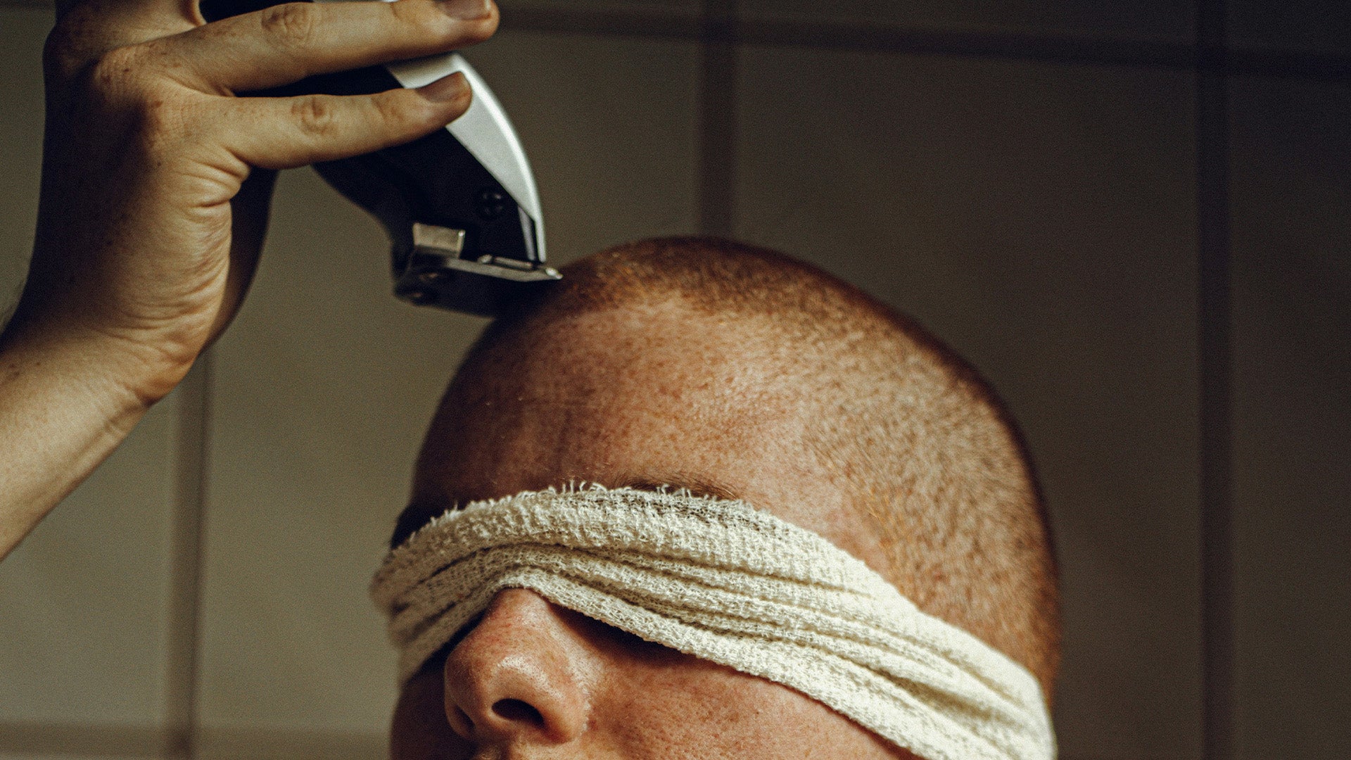 Quoi faire, quel produit pour ralentir la chute des cheveux ? | Markus Paris
